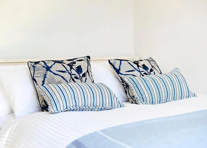 New Chic 3-Bed Flat In Clapham